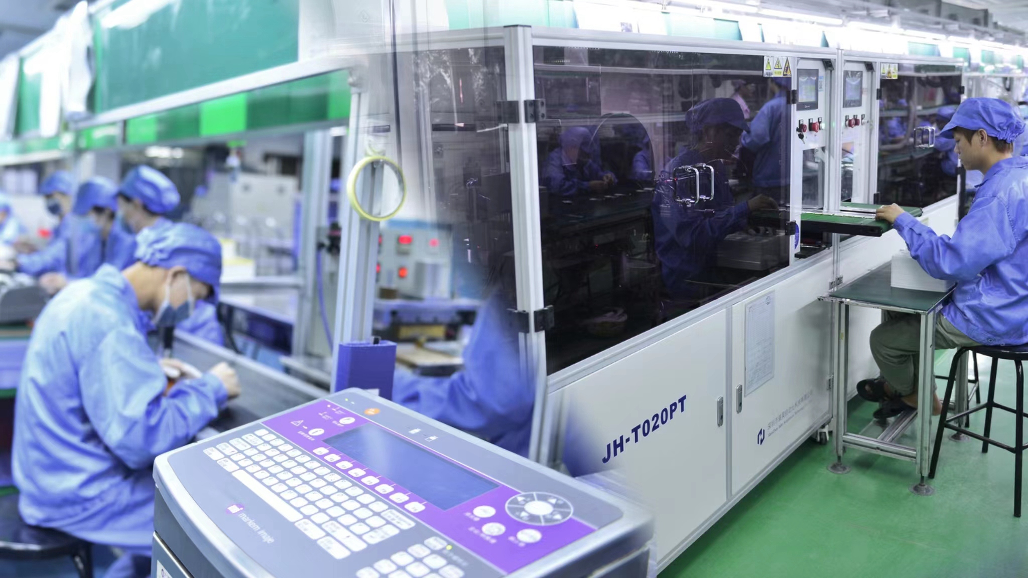 a state-of-the-art facility 
automatic produce line
battery production
li-polymer battery production line
Battery pack production
Battery assembly
